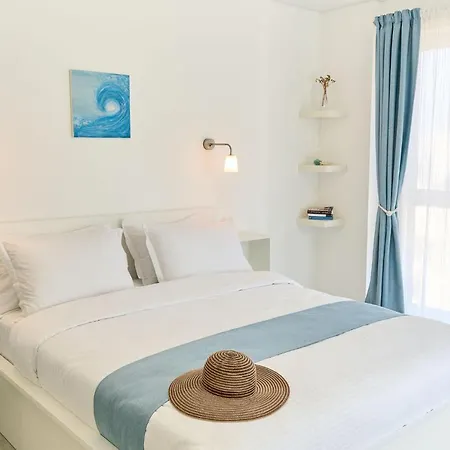 Kida's In Nord10-pool-playground Mamaia