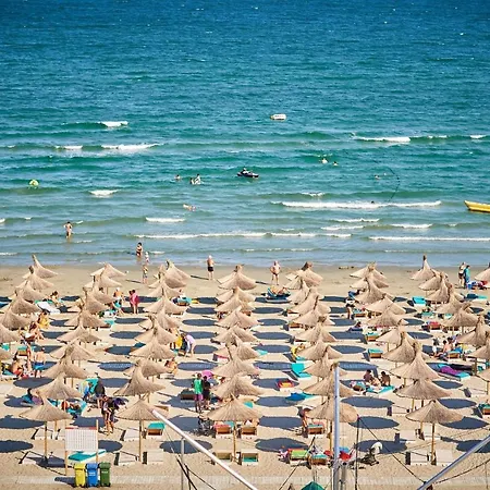 Kida's In Nord10-pool-playground Lägenhet *