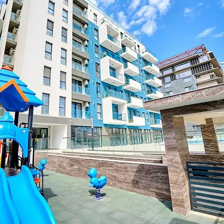 Apartment Kida's In Nord10-pool-playground *