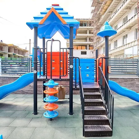 Kida's In Nord10-pool-playground Apartment